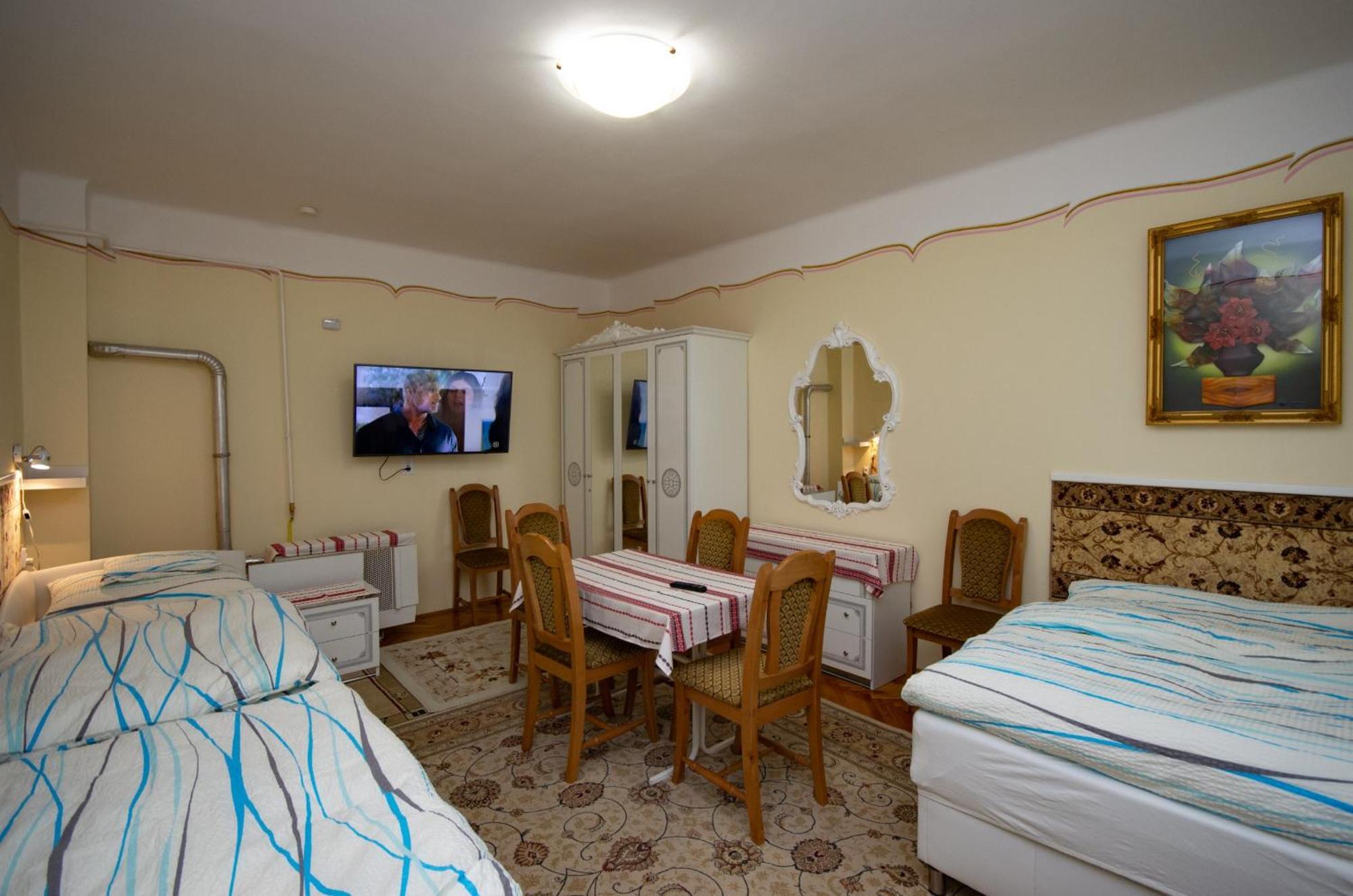 Amália Apartman Gyula Exterior foto