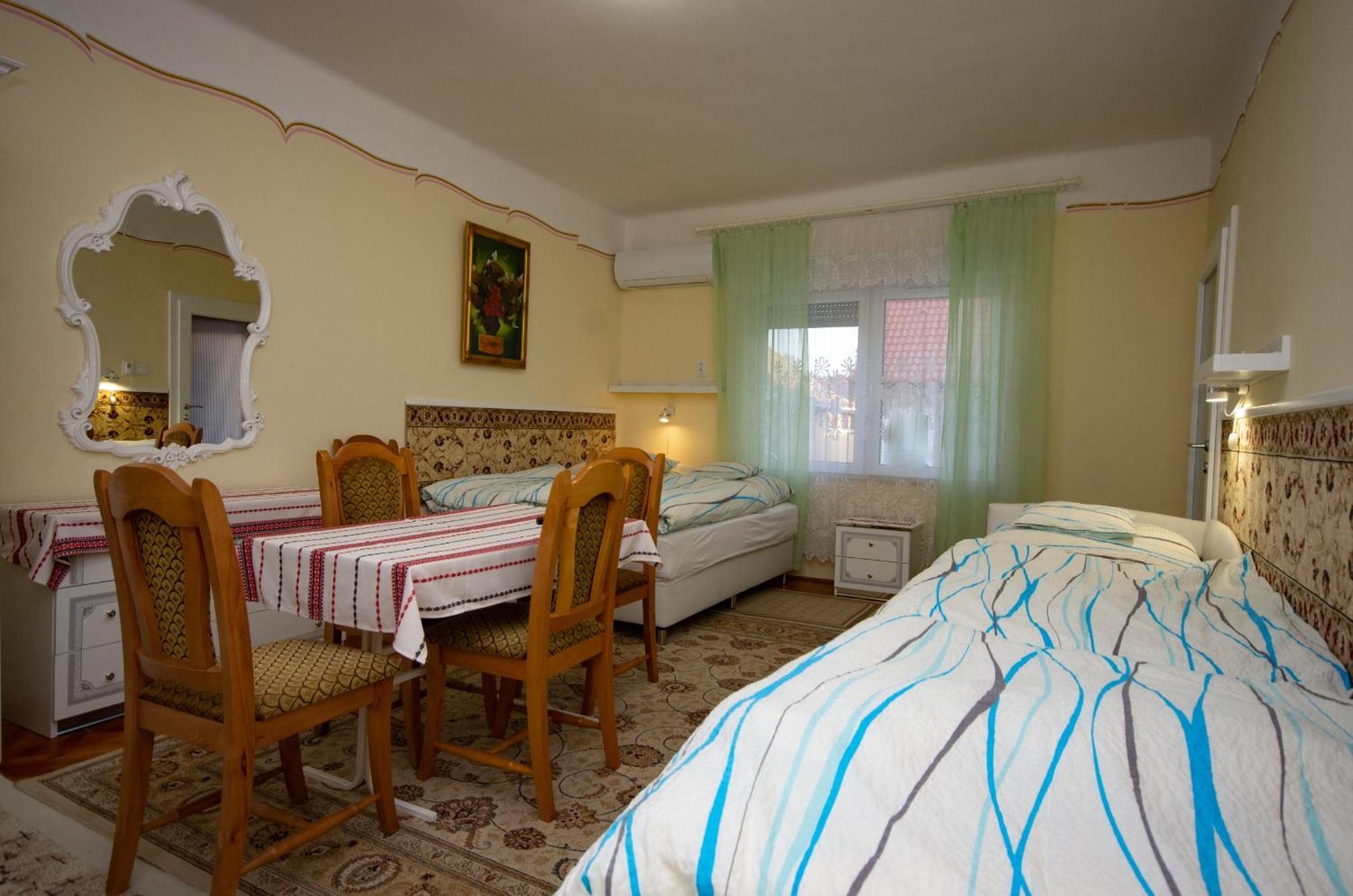 Amália Apartman Gyula Exterior foto
