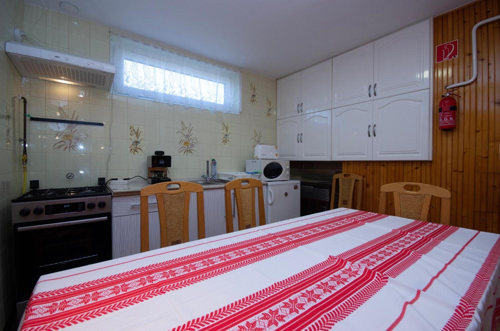 Amália Apartman Gyula Exterior foto
