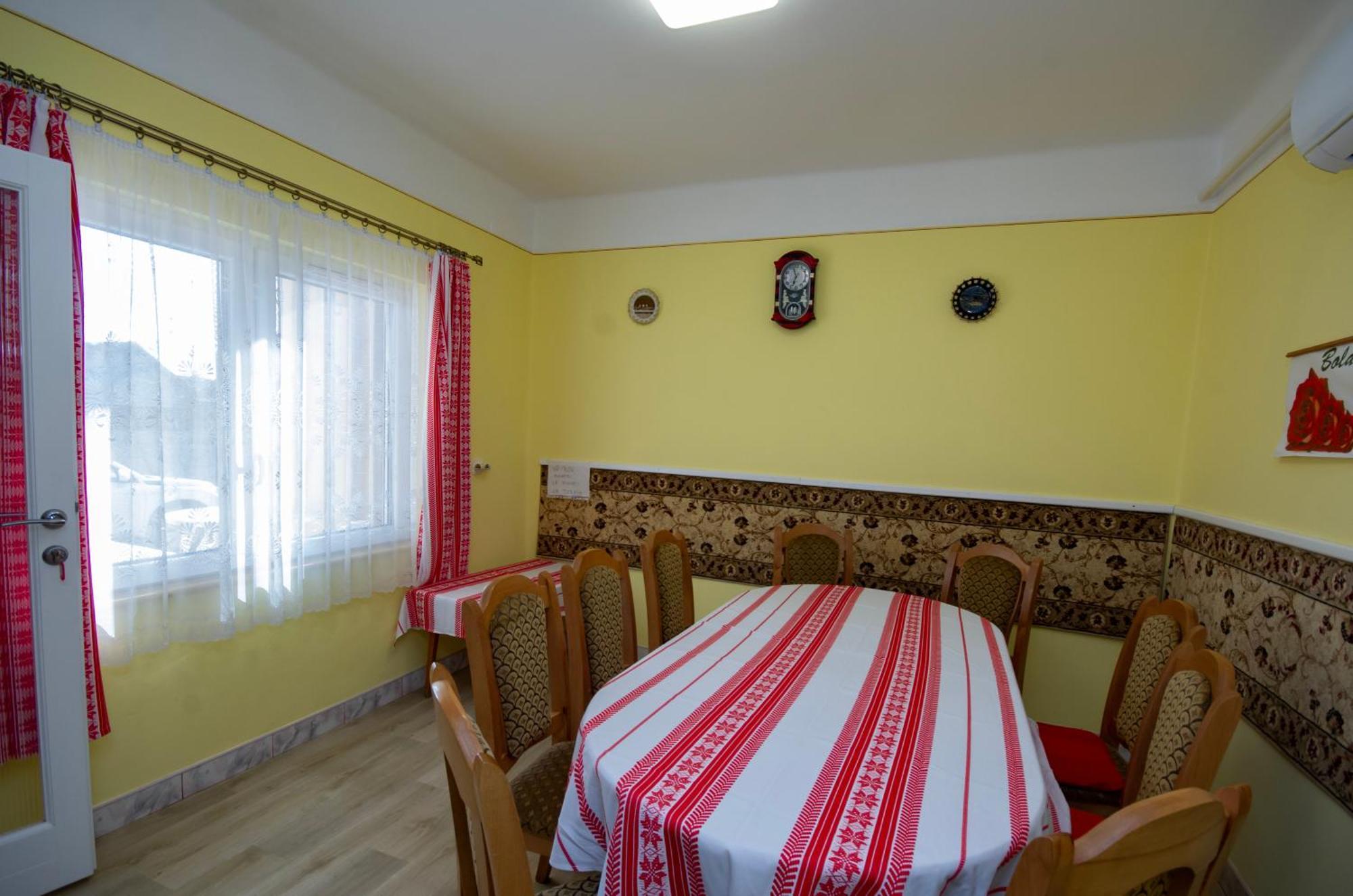 Amália Apartman Gyula Exterior foto