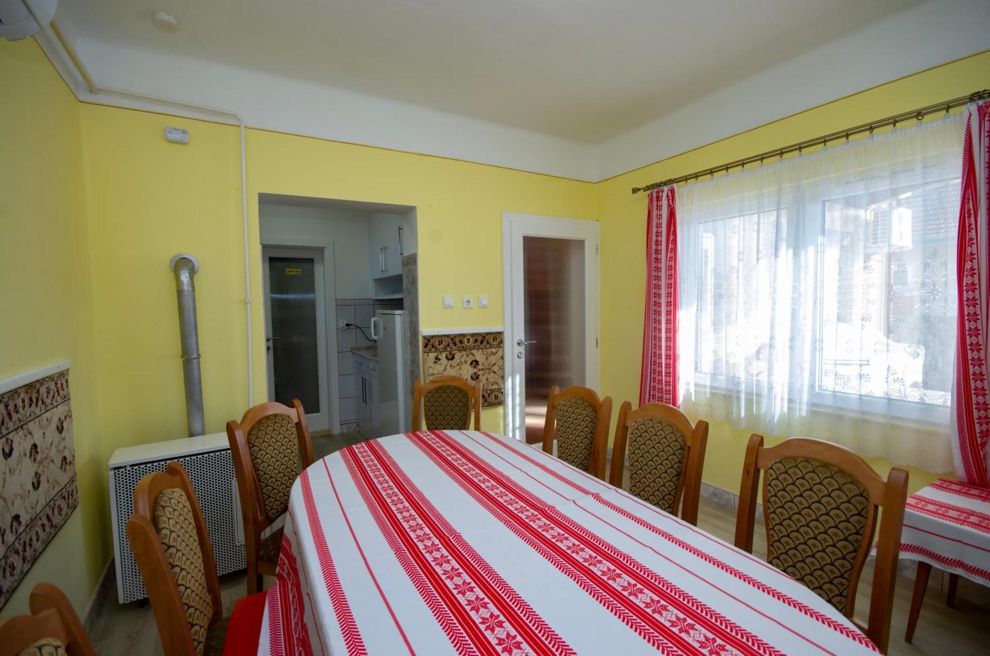 Amália Apartman Gyula Exterior foto