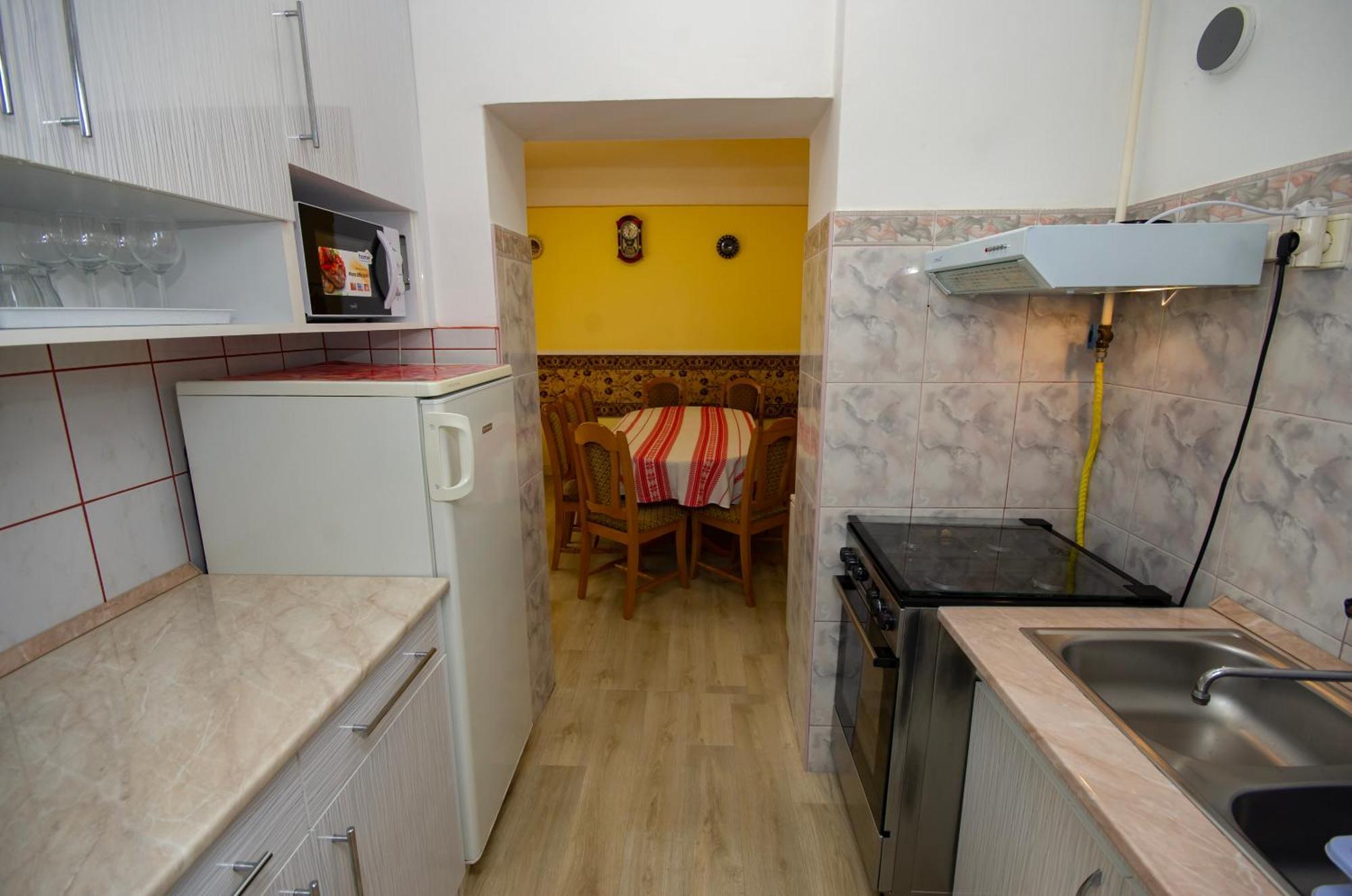 Amália Apartman Gyula Exterior foto