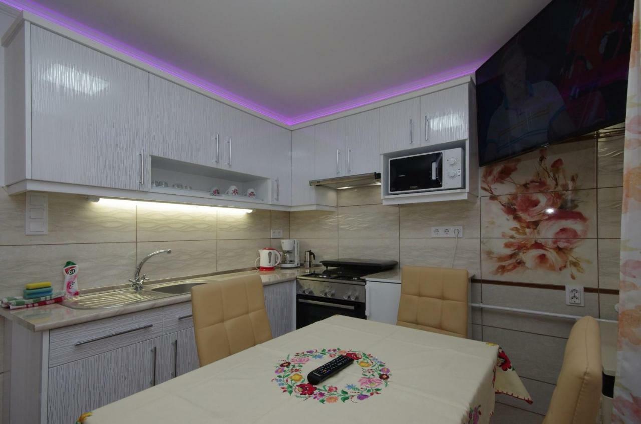 Amália Apartman Gyula Exterior foto